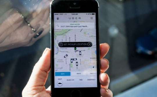 Uber thay biểu tượng xe bằng biểu tượng "Hòa Bình"