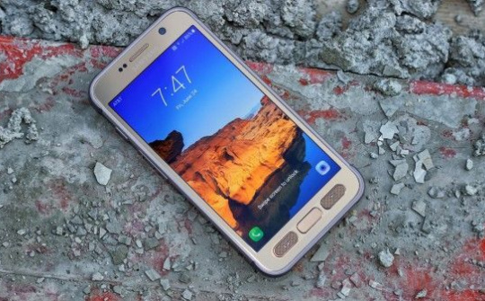 Samsung Galaxy S7 Active "chết đuối" sau thử nghiệm