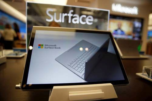 Microsoft mở dịch vụ... cho thuê Surface