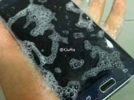 Lộ ảnh Galaxy Note 7 "đi tắm"?