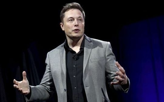 Uber bắt đầu cảm nhận áp lực từ Tesla