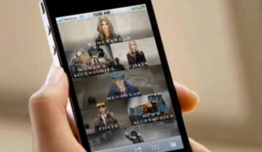 Burberry đặt mục tiêu đến 2019 bán hàng online chiếm 1/3 doanh thu