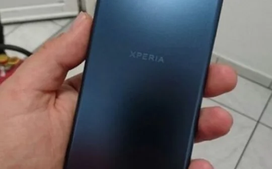 Sony Xperia F8331 "lộ diện" qua ảnh rò rỉ