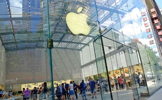 Apple mời cựu nhân sự Blacberry phát triển xe tự hành