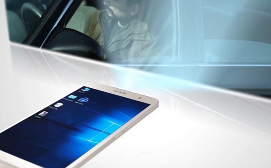 Holofone - smartphone đầu tiên sử dụng cả Windows 10 và Android