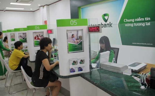 Khách hàng Vietcombank lại phàn nàn vì bị dừng dịch vụ Smart OTP