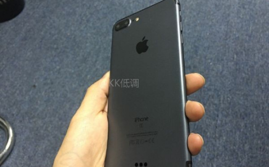 iPhone 7 Plus camera kép màu đen lộ ảnh thực tế