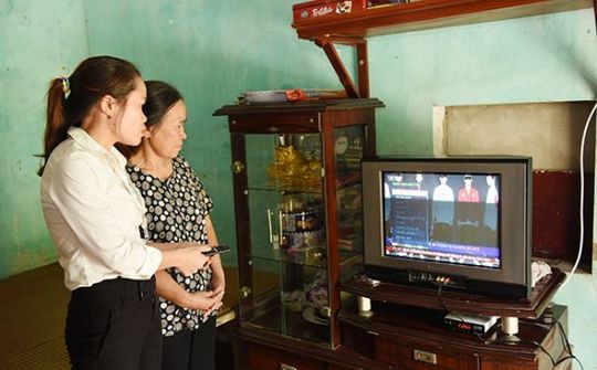 Hộ cận nghèo ở Hà Nội chưa được hỗ trợ đầu thu DVB-T2 vì "khác chuẩn"