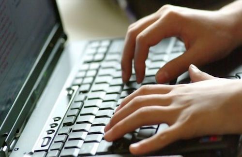 75% trang web phổ biến thế giới theo dõi người dùng