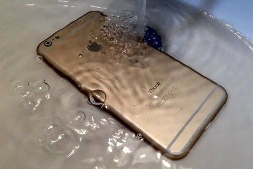 iPhone 7 cũng "khiêm tốn" về khả năng chống nước