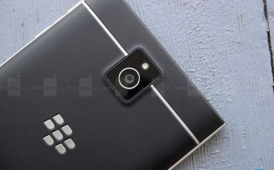 BlackBerry kiện BLU Products vi phạm bản quyền bằng sáng chế