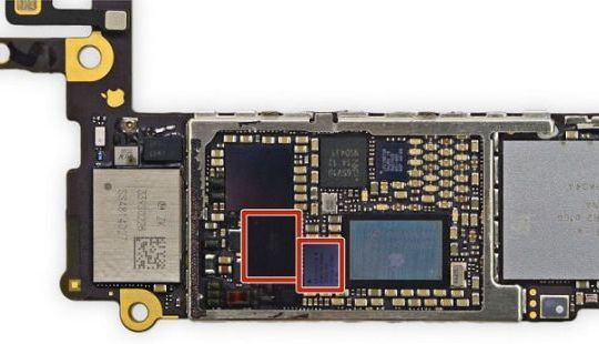 iFixit phân tích về sai lầm thiết kế khiến hàng loạt iPhone 6/6 Plus "chết" màn hình