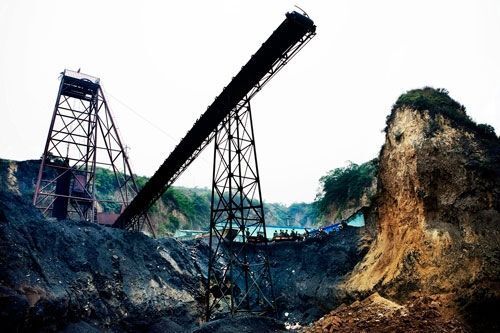 Việt Nam đối mặt với sức ép lớn về bảo đảm an ninh năng lượng