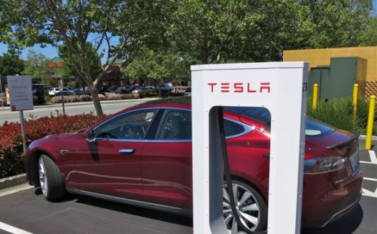 Xe điện sẽ áp đảo xe hơi thông thường trong tương lai gần