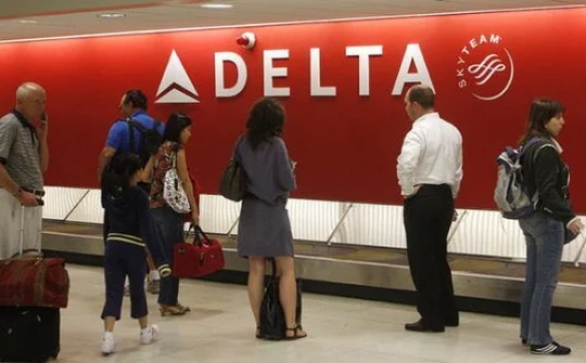 Delta Airlines tê liệt do hệ thống máy tính trục trặc