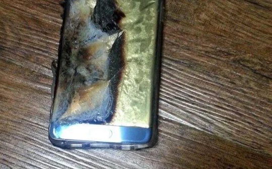 Samsung khuyến cáo ngừng sử dụng điện thoại Galaxy Note 7