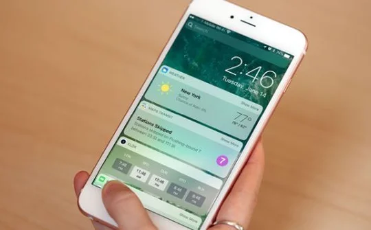 Đến lượt Apple "sa lầy" với iOS 10