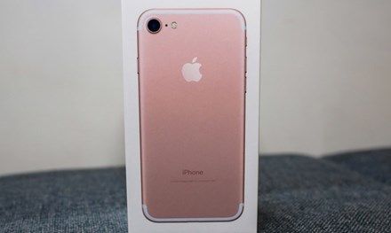 Ngắm chiếc iPhone 7 đầu tiên về Việt Nam