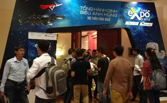 Tech Expo 2016 khởi động ấn tượng cùng concept “Phi hành gia công nghệ”