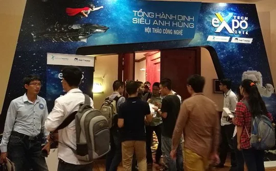 Tech Expo 2016 khởi động ấn tượng cùng concept “Phi hành gia công nghệ”