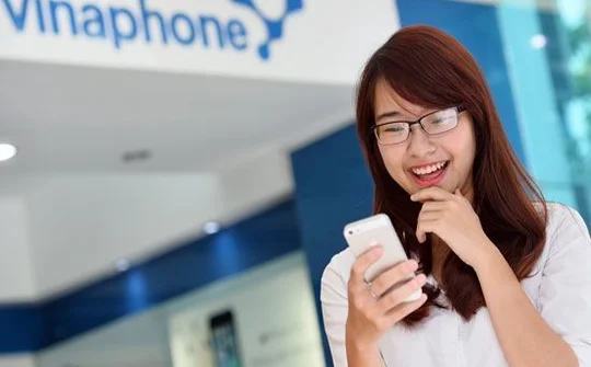 Các thuê bao di động tại Việt Nam bị móc túi hàng trăm tỷ