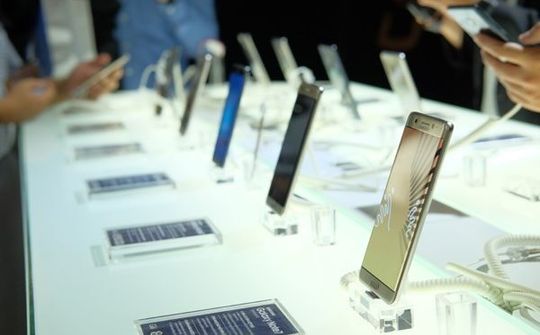 Samsung tạm dừng bán Galaxy Note 7 ở Việt Nam sau sự cố cháy nổ