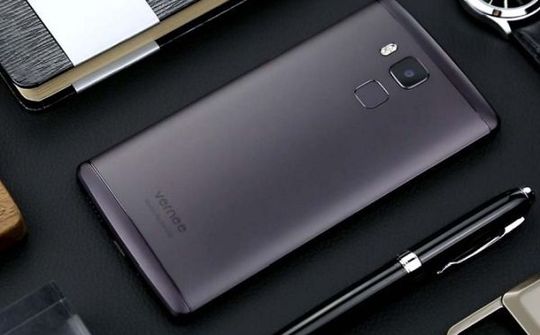 Smartphone đầu tiên sử dụng Helio X30 và Snapdragon 830 chuẩn bị ra mắt?