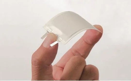 Panasonic phát triển thành công pin dẻo mỏng 0,55mm, có thể bẻ hoặc xoắn