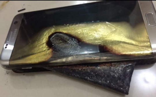 Samsung Galaxy S7 Edge phát nổ do sạc