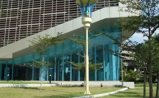 Malaysia mở chiến dịch đặt máy bẫy muỗi dùng năng lượng mặt trời