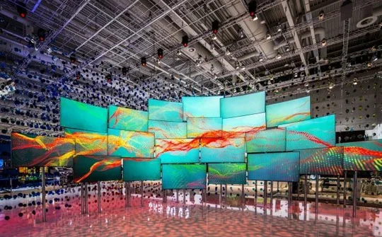 Samsung "phô diễn" công nghệ Chấm lượng tử tại IFA 2016