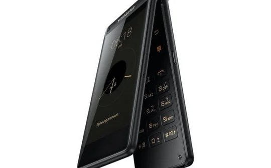Flagship nắp gập Samsung ra mắt tháng 11: Snapdragon 835, RAM 4GB