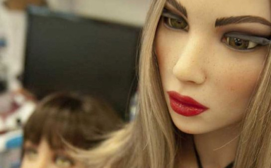 Robot tình dục giống hệt người sẽ được bán ra đại trà vào dịp Giáng sinh