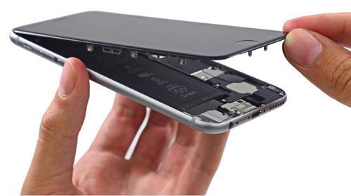 iPhone 8 Plus đang là mẫu iPhone có pin "trâu" nhất của Apple