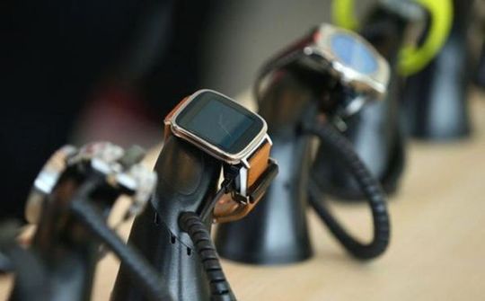 Android Wear bất ngờ biến mất khỏi Google Store