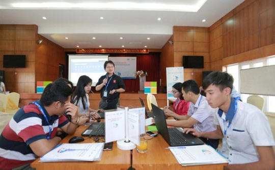 Tập huấn giảng viên nguồn địa phương về CNTT và bảo vệ môi trường biển