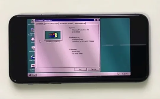 Windows 95 được cài đặt thành công trên iPhone X
