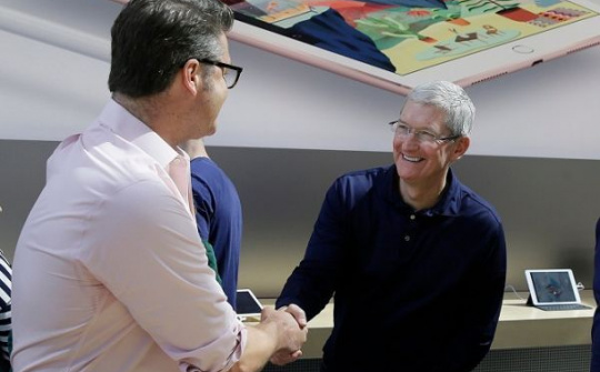 Apple thâu tóm công ty AR của Canada với giá 30 triệu USD