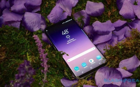 Samsung Galaxy S9 sẽ gần như không còn viền màn hình?