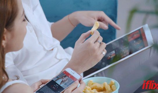 Chi Pu và Soobin Hoàng Sơn là đại sứ thương hiệu iflix tại Việt Nam