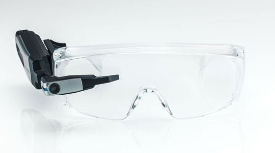 Kính thông minh với camera 2,4MP của Olympus có giá 1.500 USD