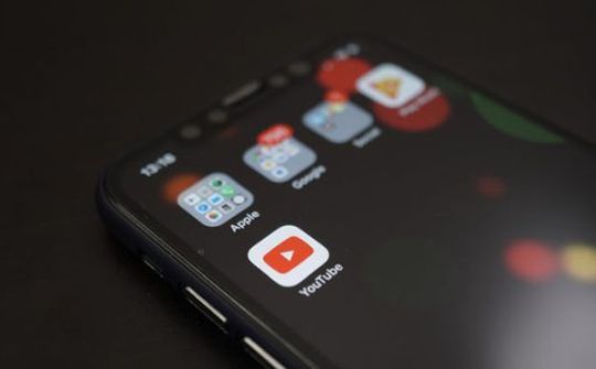 YouTube có thêm tính năng tương tự Stories của Snapchat và Instagram