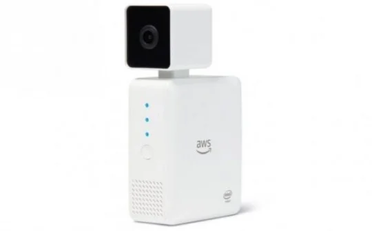 Amazon bán ra thị trường camera thông minh DeepLens, giá 250 USD