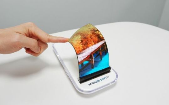 Samsung Display ký hợp đồng 4,35 tỷ USD với Apple