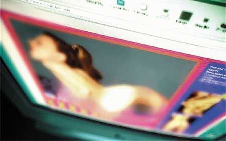 Triệt phá web sex do lập trình viên 9X điều hành