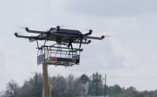 UPS bắt đầu thử nghiệm giao hàng bằng máy bay không người lái (drone)
