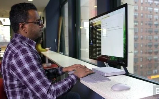 Microsoft cải tiến thiết kế bàn phím với kiểu ergonomic