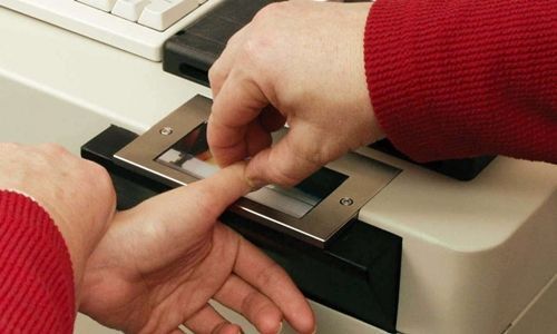 Trung Quốc kiểm soát khách du lịch bằng dấu vân tay