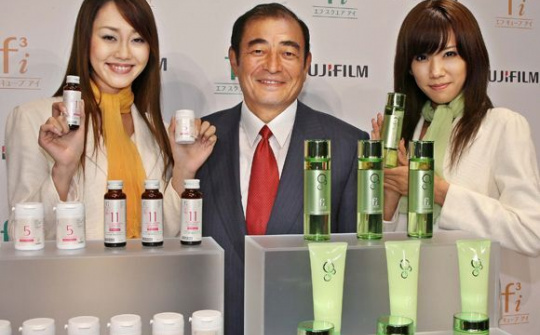 Fujifilm sau "đại tu": Tập trung vào mỹ phẩm và y tế