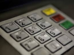 Anh xuất hiện tình trạng camera mini ăn cắp mã PIN thẻ ATM